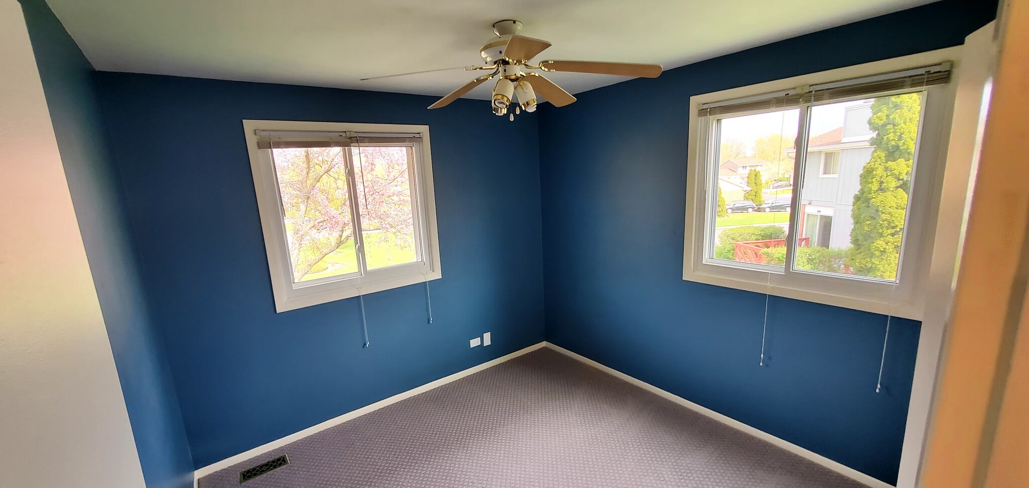 Building Photo - 1576 Dundee Dr