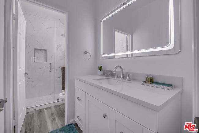 Building Photo - 82580 Yeager Way