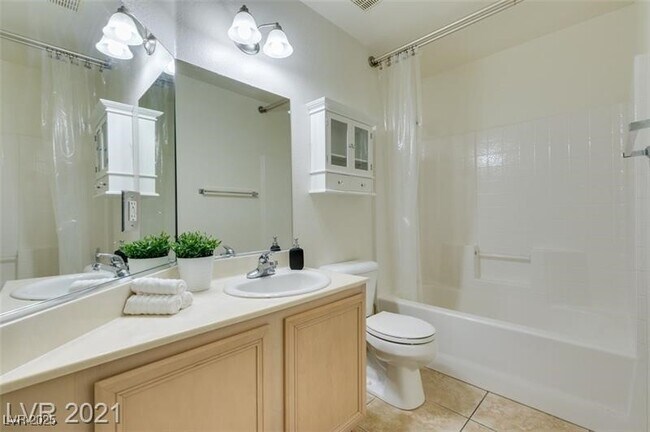 Building Photo - 1827 Cavendish Way