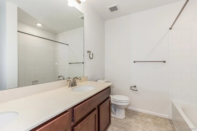 Building Photo - 15642 E Otero Ave