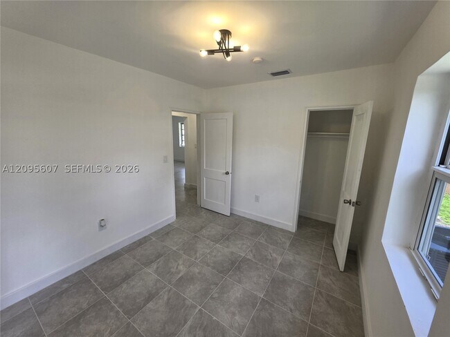 Building Photo - 760 NW 126th St