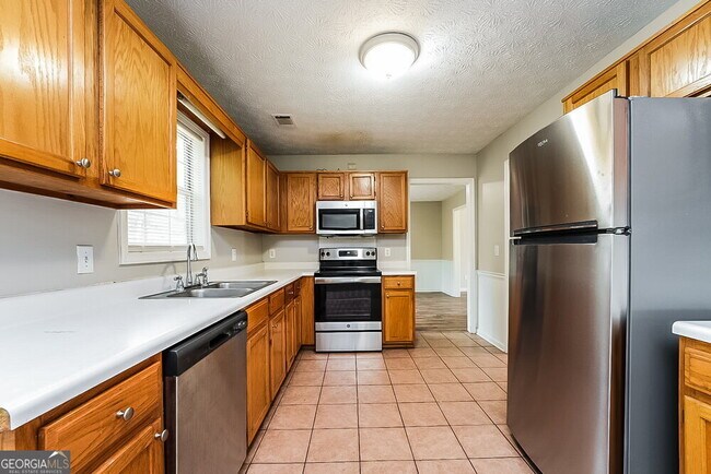 Building Photo - 915 Eagle Pointe Dr NW
