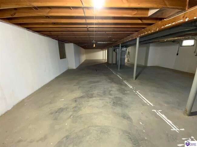 Building Photo - 408 W Crocus Dr