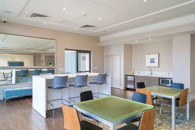 Building Photo - Stunning East Village 2 Bedroom at Alta! 2...