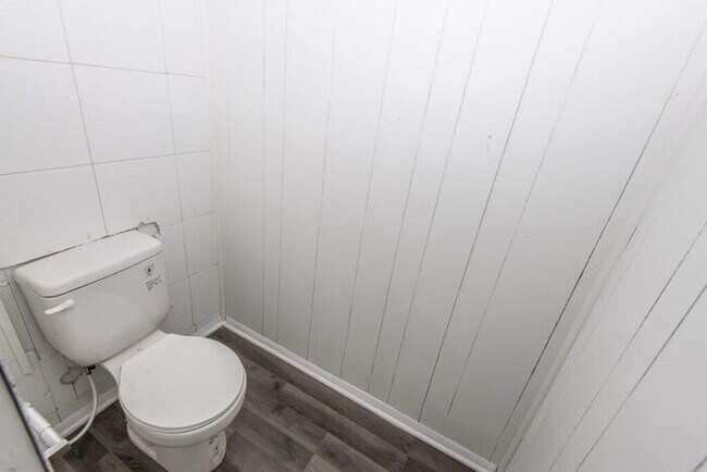 Building Photo - Brick Ranch Single Family Home