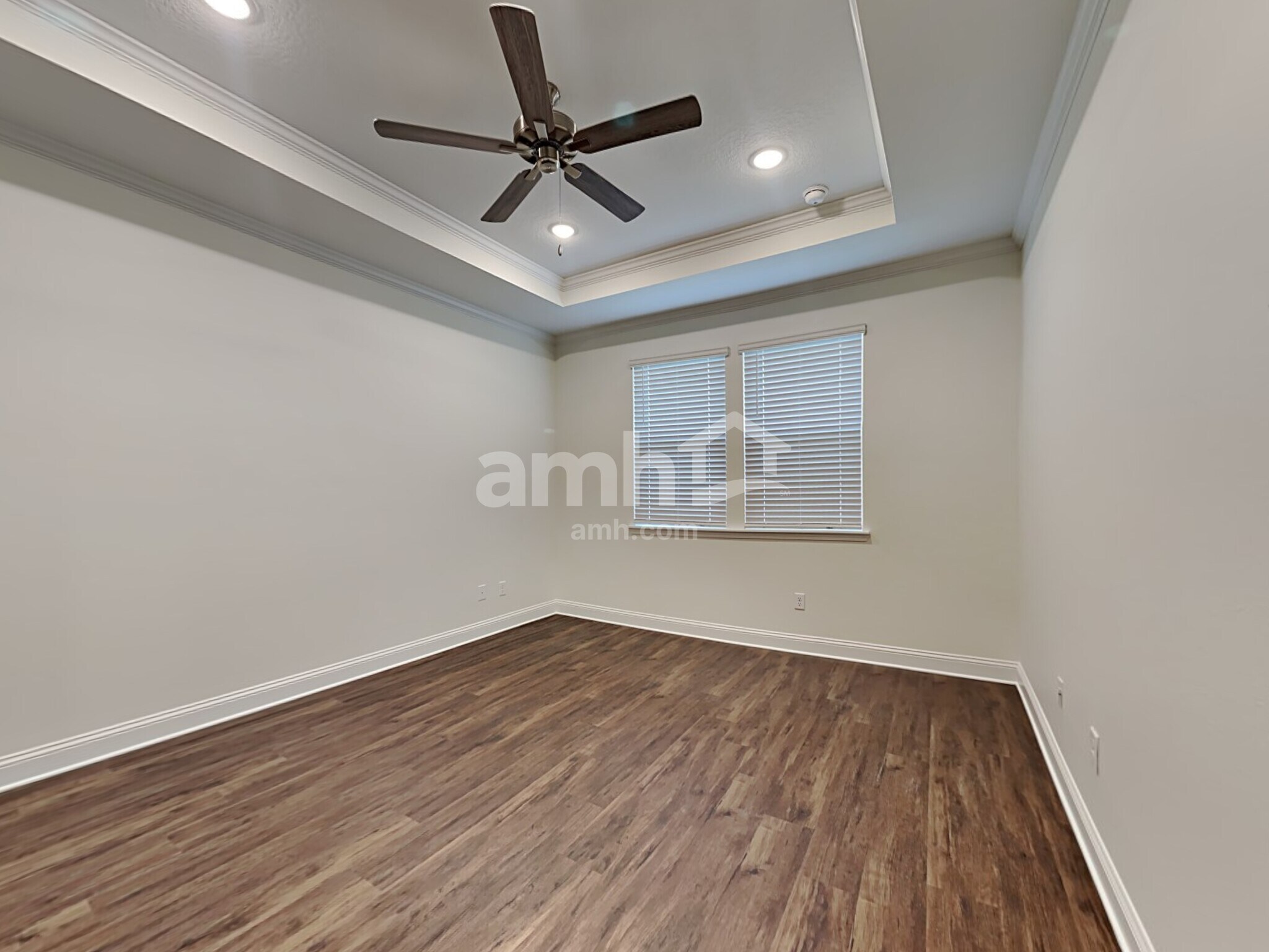 Building Photo - 219 Banyan Frst Dr