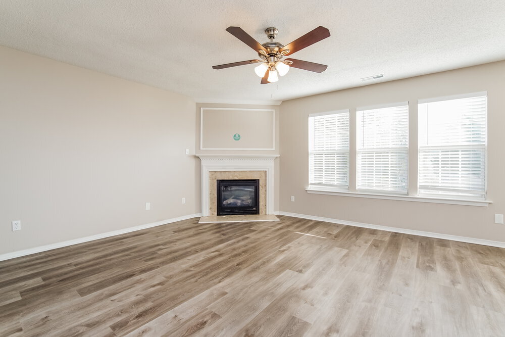 Building Photo - 1024 Penncross Dr