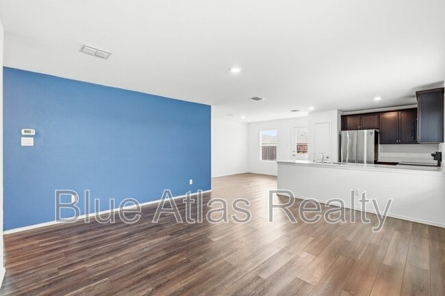 Building Photo - 510 Olmstead Dr