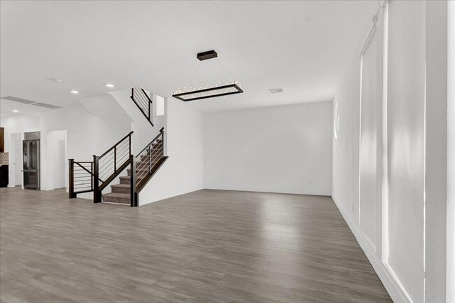 Building Photo - Stunning 4-Bedroom Home in Gated Community Near I-215 & Top Amenities!