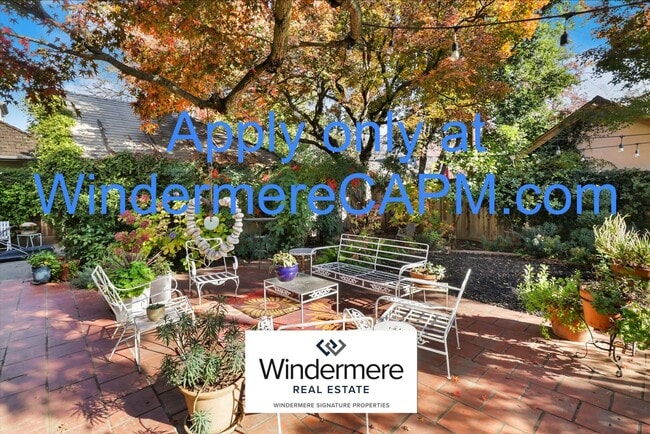 Building Photo - Stunning 5 Bed/3 Bath Home in Highly Desirable Fab Forties of East Sacramento!