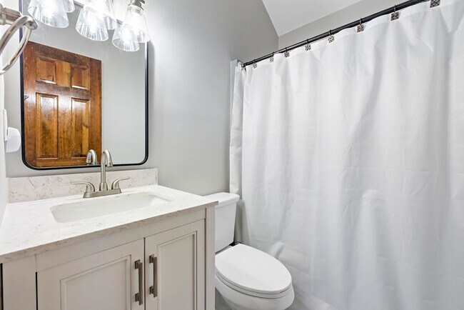 2nd floor hall bath - 14 Plymouth Ave