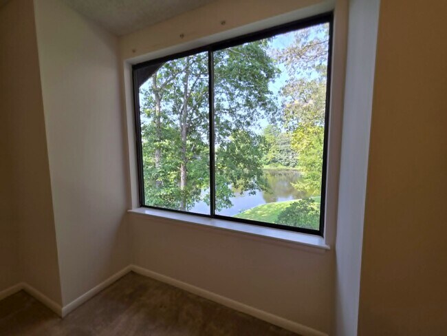 Building Photo - 231 Canal Park Dr