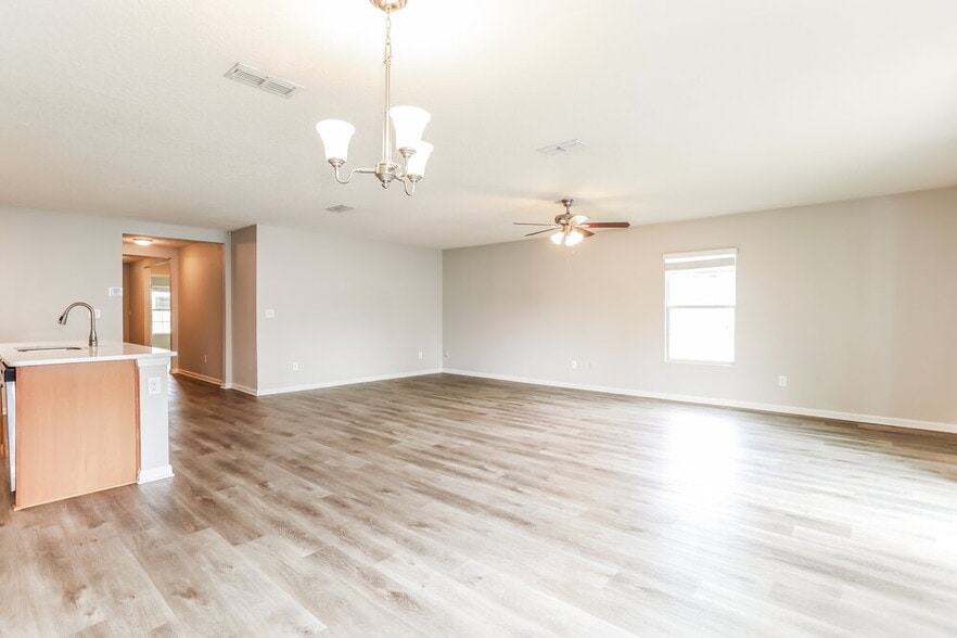 Building Photo - 3664 Summit Oaks Dr