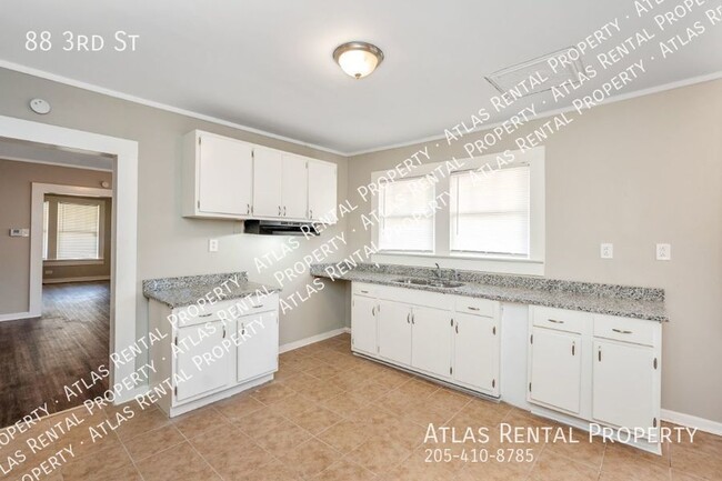 Building Photo - 88 3rd St