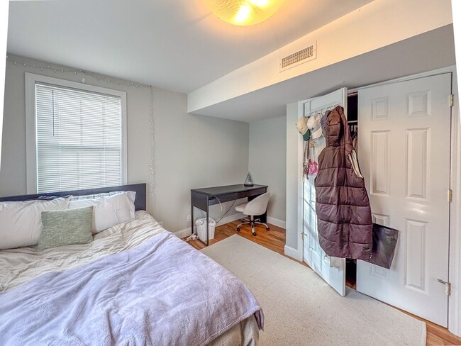 Building Photo - 79 Winchester Ave