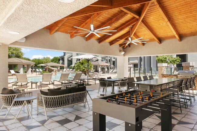 Building Photo - 14201 N 70th Way