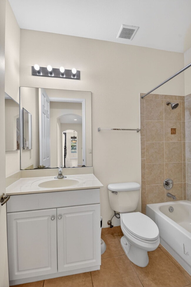 Building Photo - 6068 Pond Bluff Ct