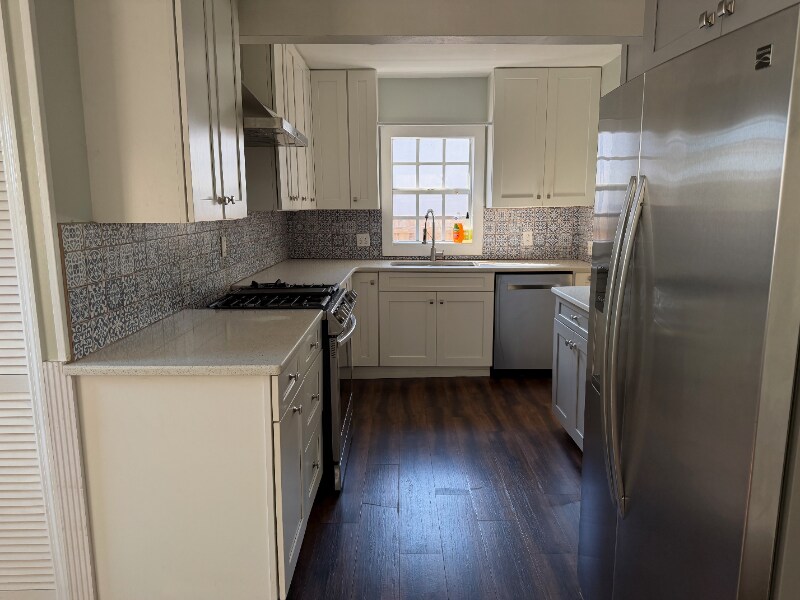 Building Photo - 1304 17th Ave N