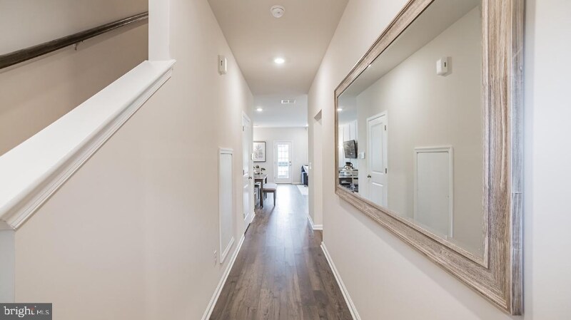 Building Photo - 35 Nelsons Wy