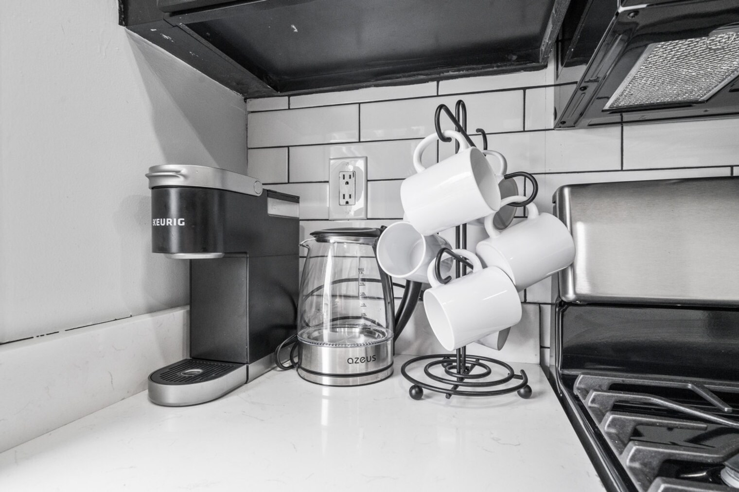 Building Photo - 84 W 42nd St