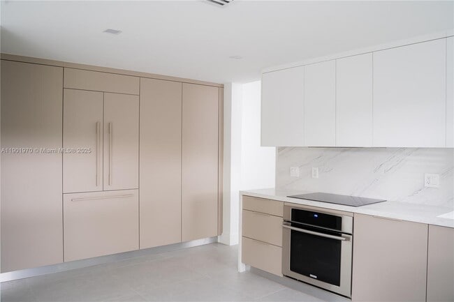 Building Photo - 10996 NW 58th Terrace