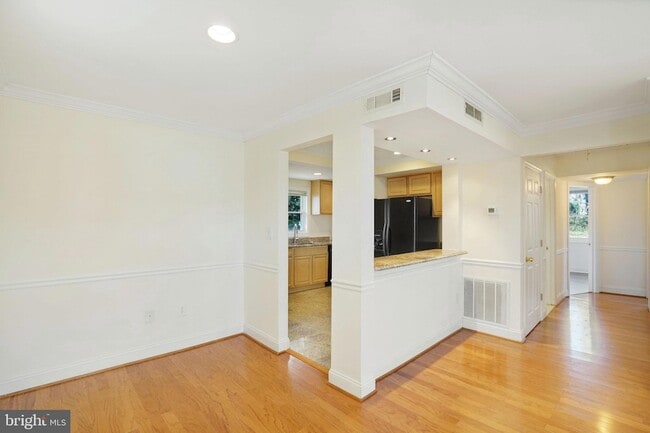 Building Photo - 6924 Kenfig Dr