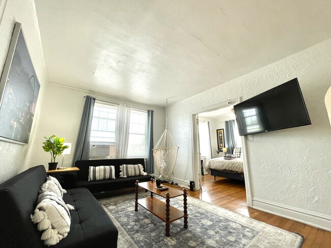 Building Photo - 6655 Berthold Ave