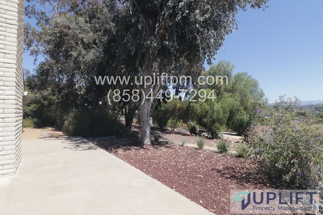 Building Photo - Stunning Home in Granite Hills! 3 Bed plus...