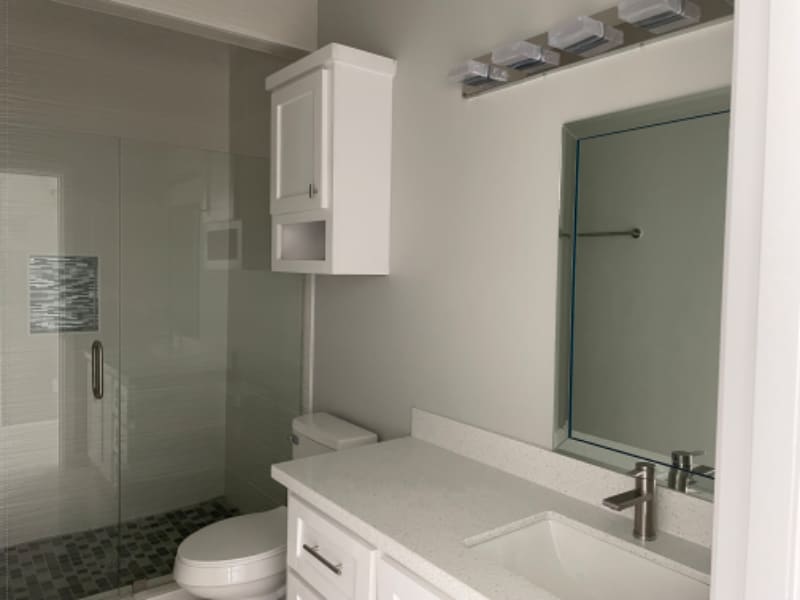 Building Photo - 2507 N Vineyard Ave