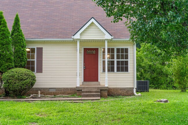 Building Photo - 3 Bedroom Pet friendly Home For Rent Near ...