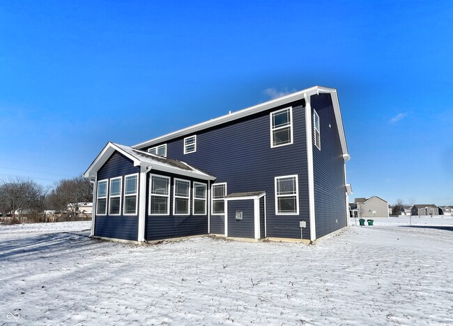 Building Photo - 7683 Fairwood Blvd