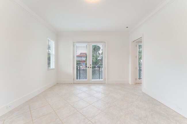 Building Photo - 13032 Mar St