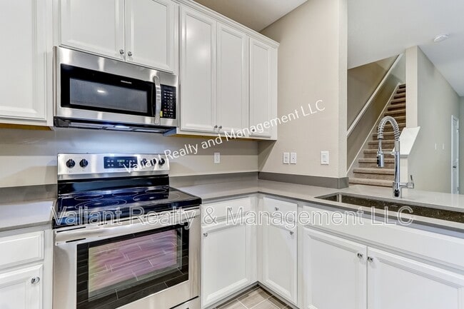 Building Photo - 2607 Sandy Dune Dr