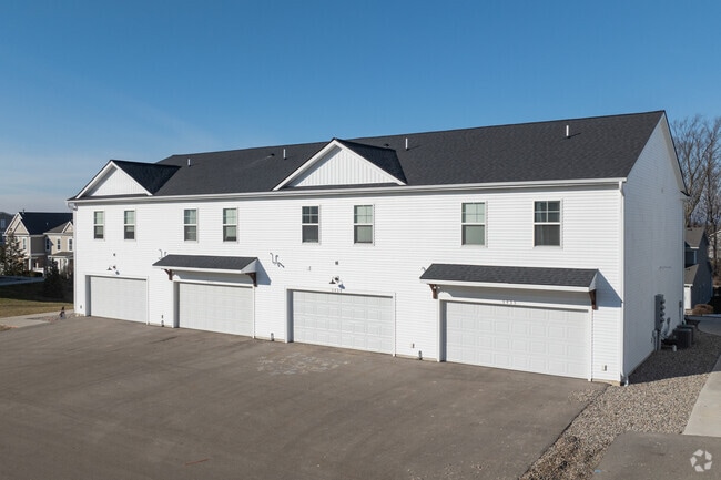 Building Photo - The Vue at Rivertown Park Townhomes