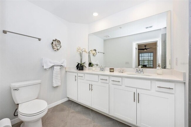 Building Photo - 12470 Wellen Golf St