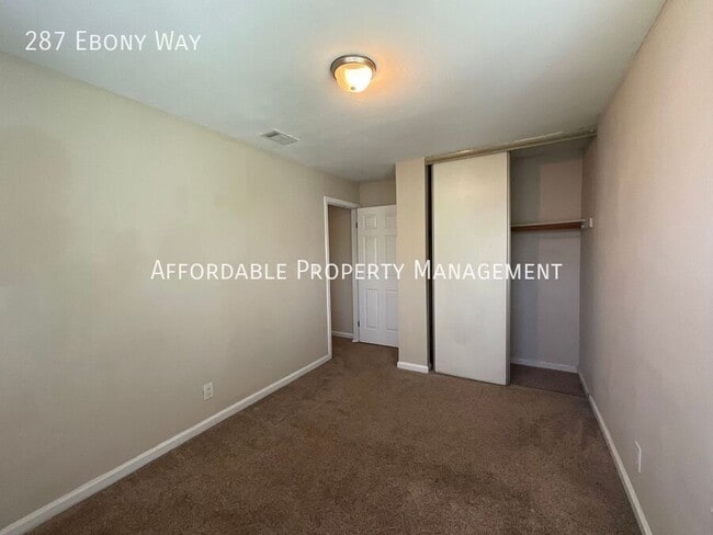 Building Photo - 287 Ebony Way