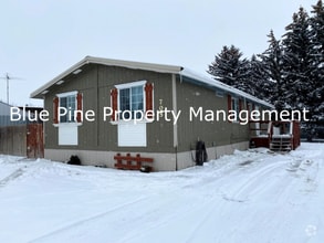 Building Photo - 705 Eve Dr