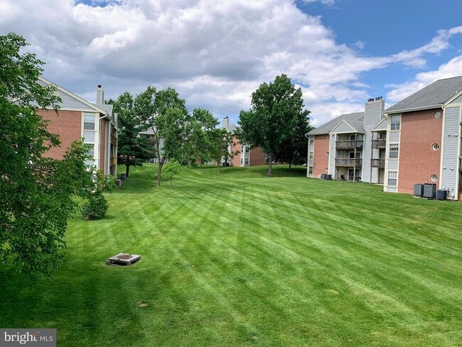 Building Photo - 102 Three Coin Way