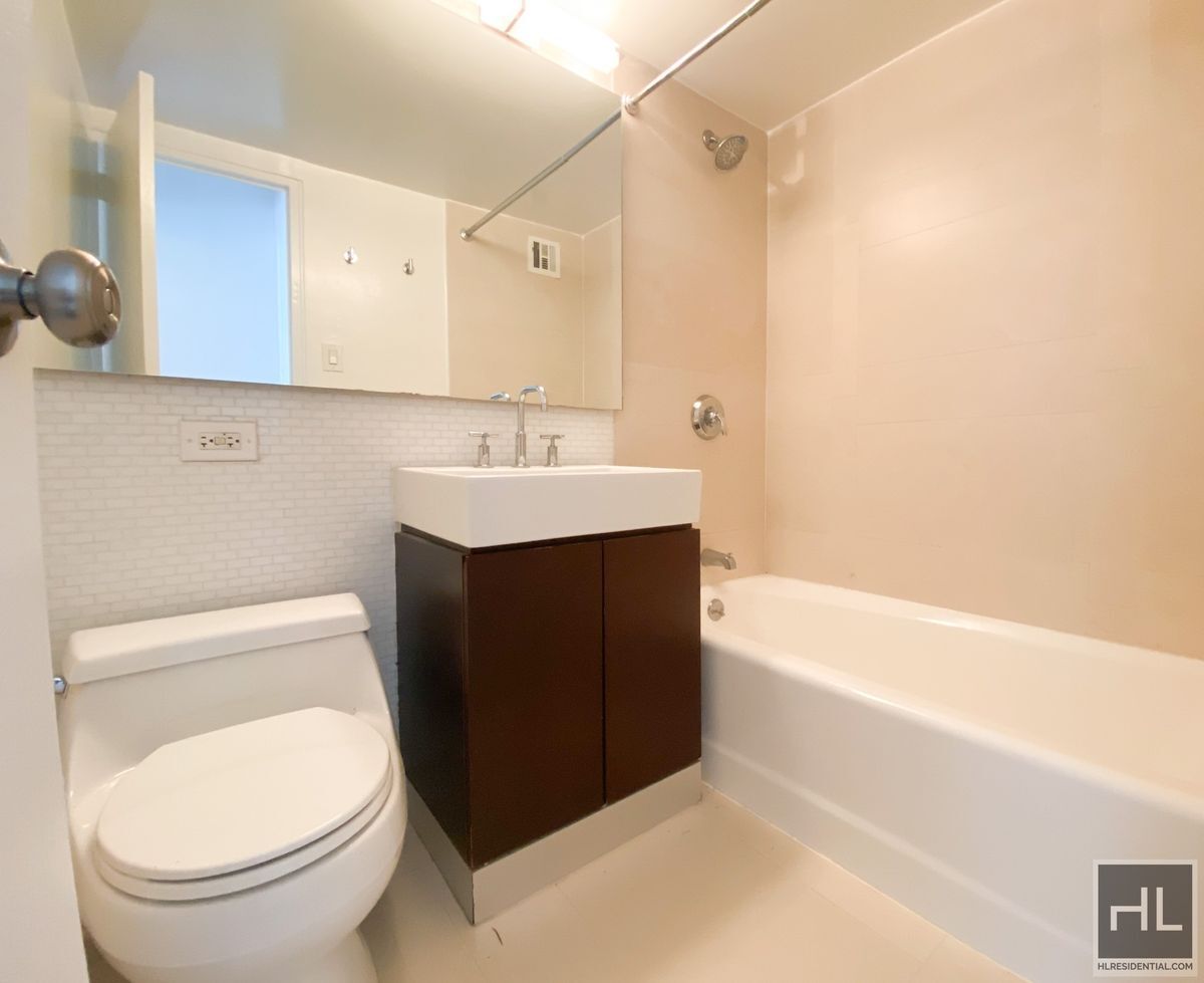 Building Photo - EAST 63 STREET