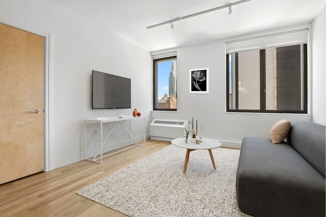 Building Photo - 550 W 54th St