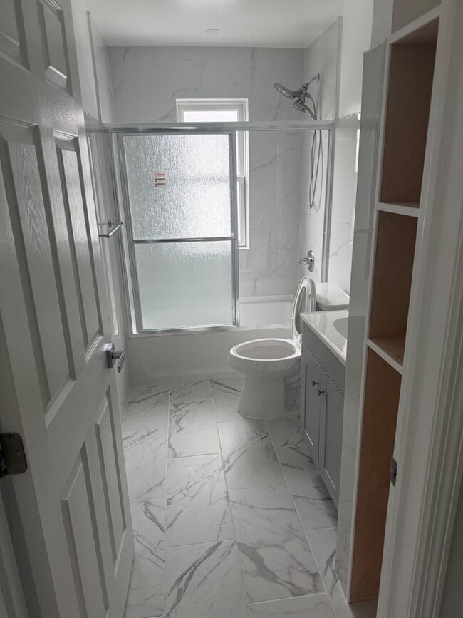 Building Photo - 15 Potomac St