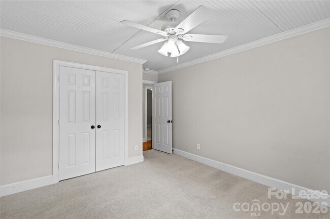 Building Photo - 9033 Pennyhill Dr