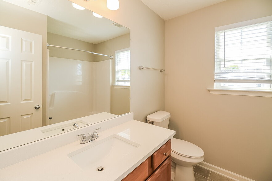 Building Photo - 4353 Grant Forest Cir