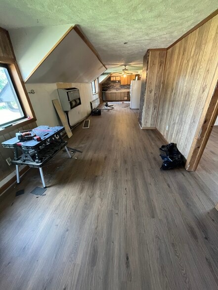 Building Photo - 206 W Main St