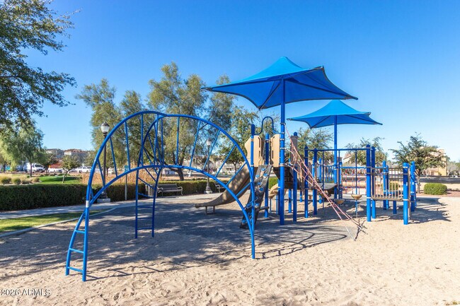 Building Photo - 1677 E Chelsea Ln