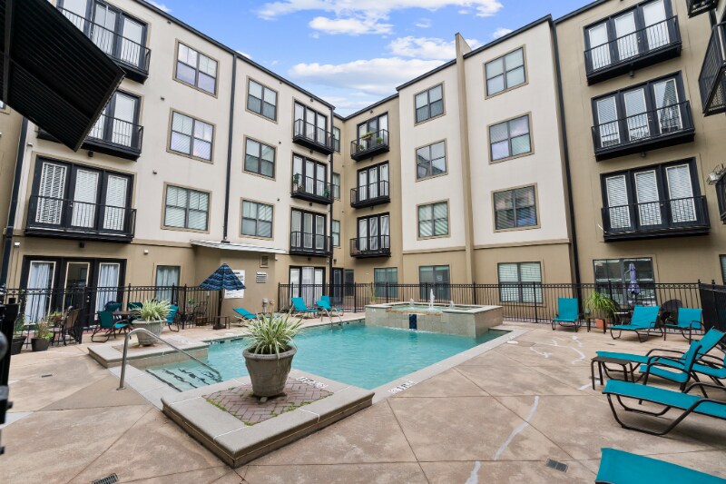 Building Photo - 5300 Peachtree Rd