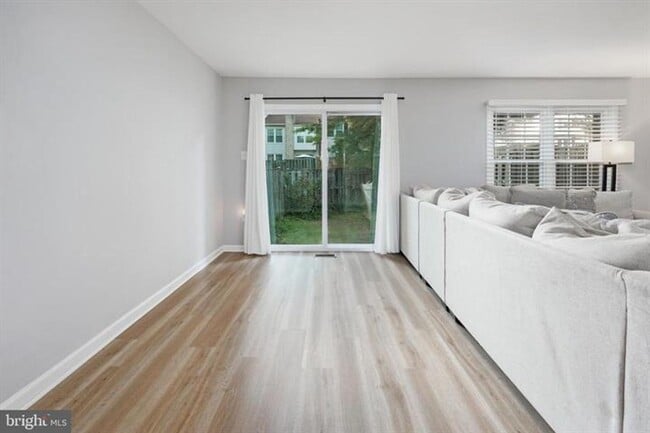 Building Photo - 12120 Stoneford Dr