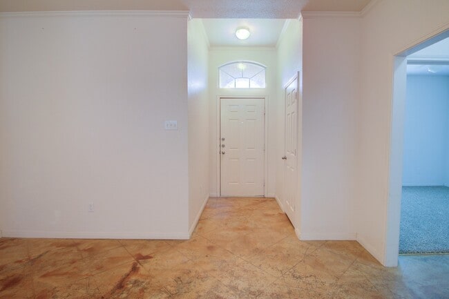 Building Photo - Surrey Ridge Duplex