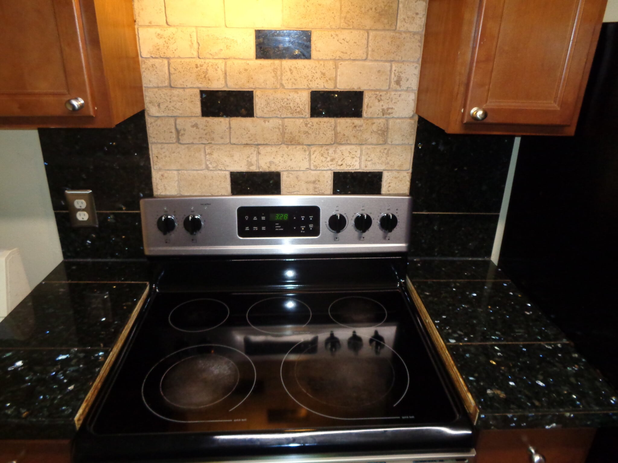 Building Photo - 946 Jennifer Jean Dr