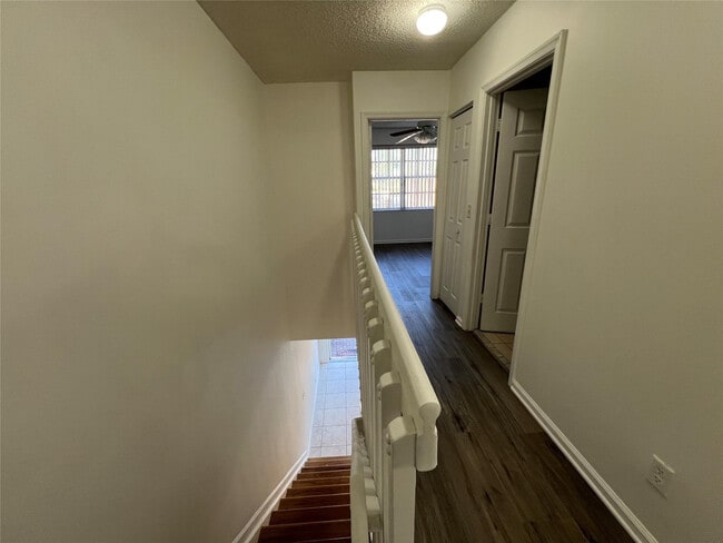 Building Photo - 6756 Sienna Club Dr